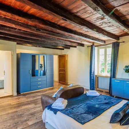 Les Bigonnies Estate Feriehus *