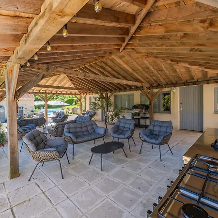 Les Bigonnies Estate Feriehus