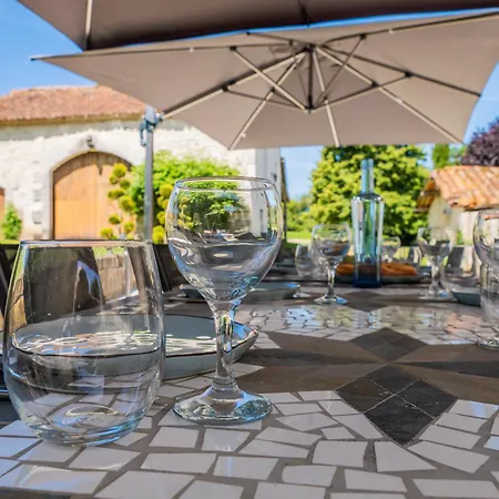 Les Bigonnies Estate Feriehus
