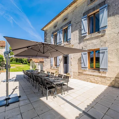 Les Bigonnies Estate Feriehus