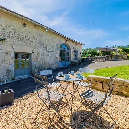 Les Bigonnies Estate Ferienhaus Champagne-et-Fontaine